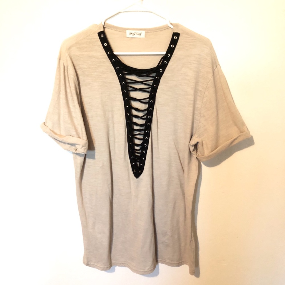 Lace up tee
